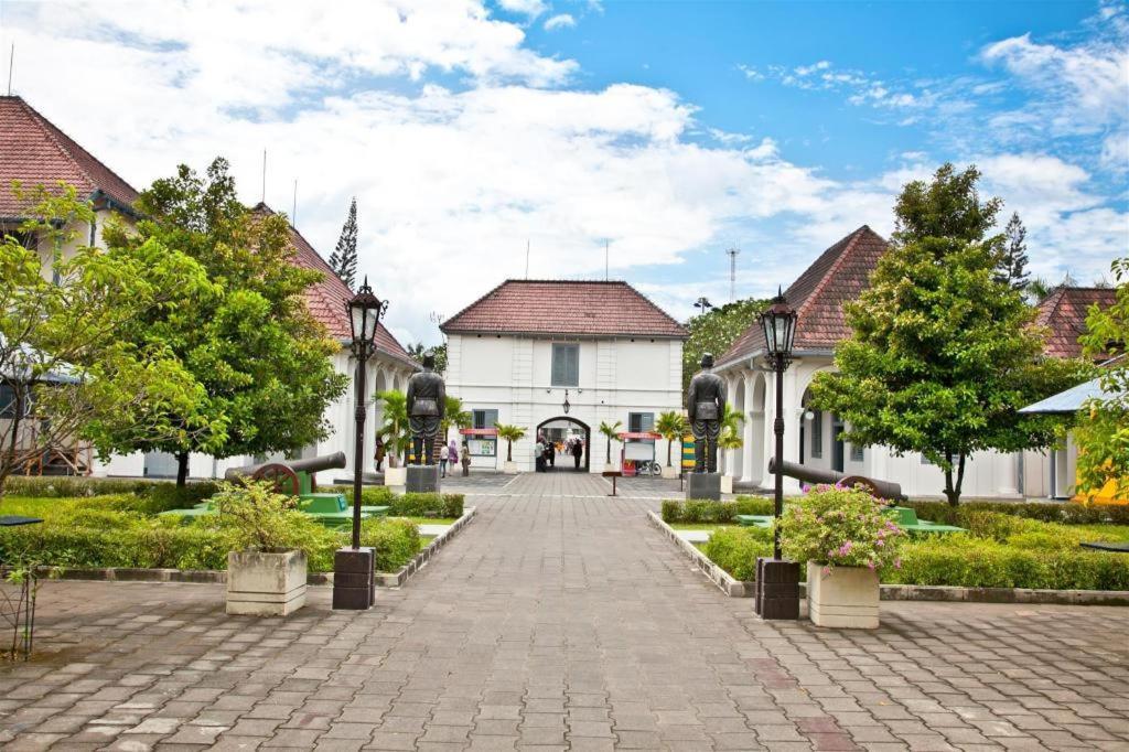 Oyo 3267 Omah Suryo Hotel ยอกยาการ์ตา ภายนอก รูปภาพ